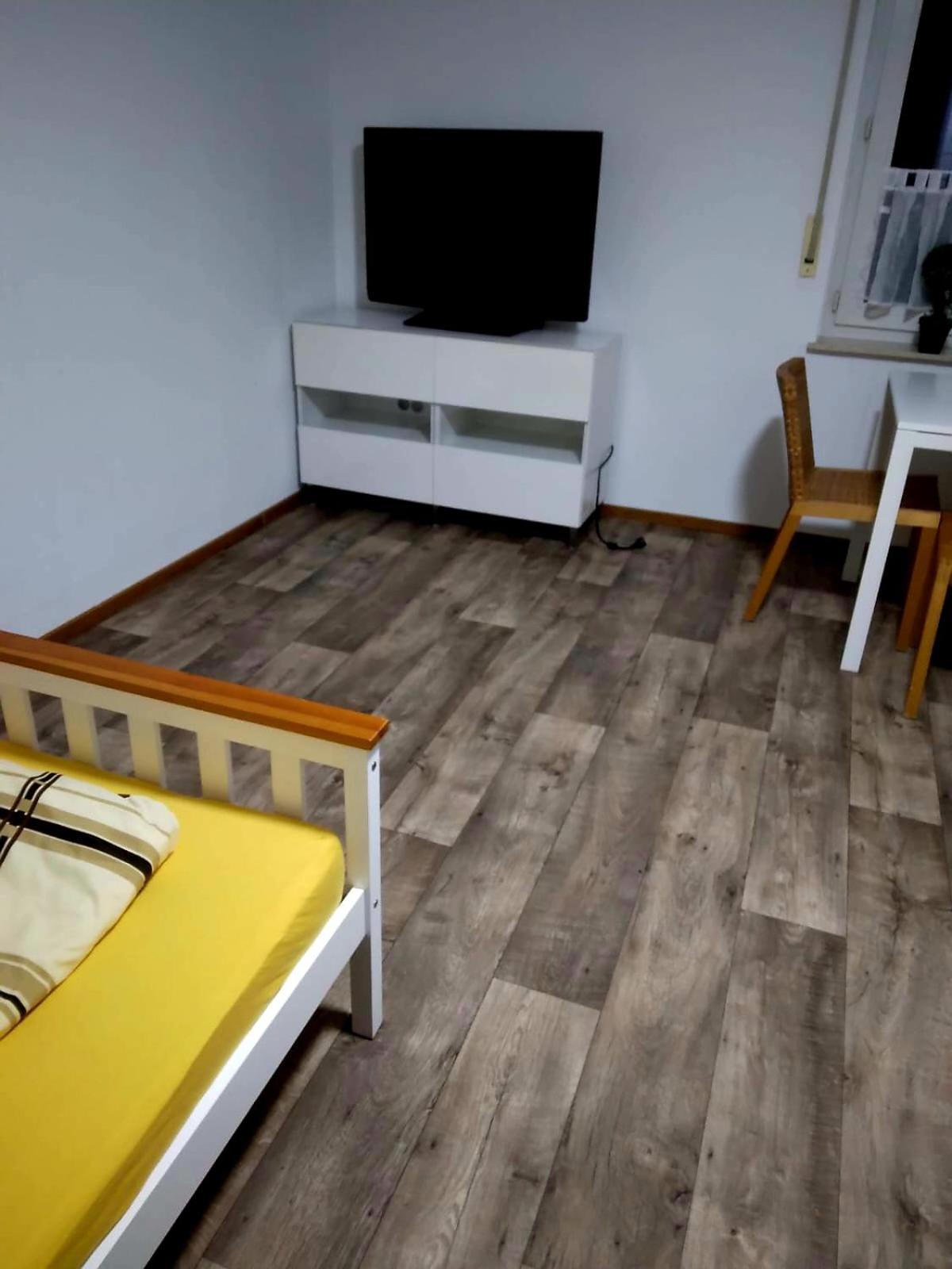 Ferien- Oder Monteurwohnung Stadtnah! 바트왼하우젠 외부 사진